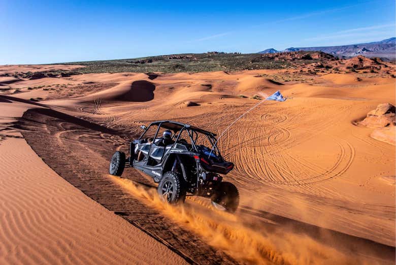 In buggy tra le dune
