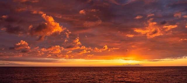 Crucero al atardecer con cena por la bahía de Kealakekua
