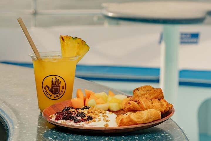 Disfrutaréis de un desayuno a bordo