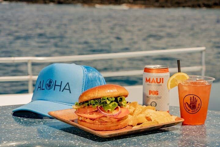 Repondréis energías con un almuerzo a bordo