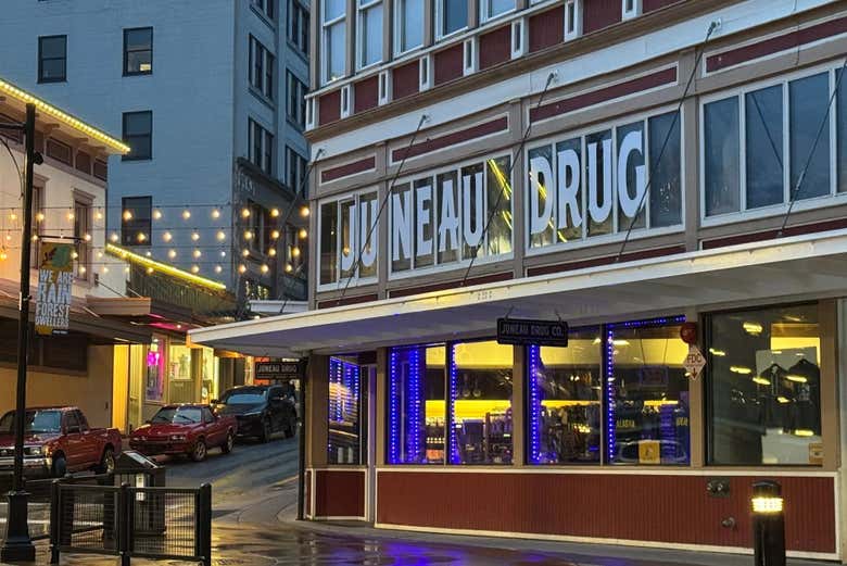 Antiguo edificio Juneau Drug
