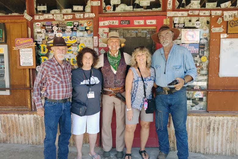 Foto di gruppo a Oatman