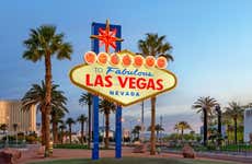 Matrimonio con Elvis al cartello di Las Vegas