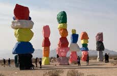 Excursión a Seven Magic Mountains + Cartel de Las Vegas