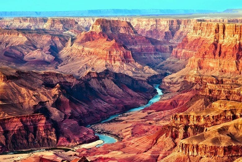 Sobrevoando o Grand Canyon