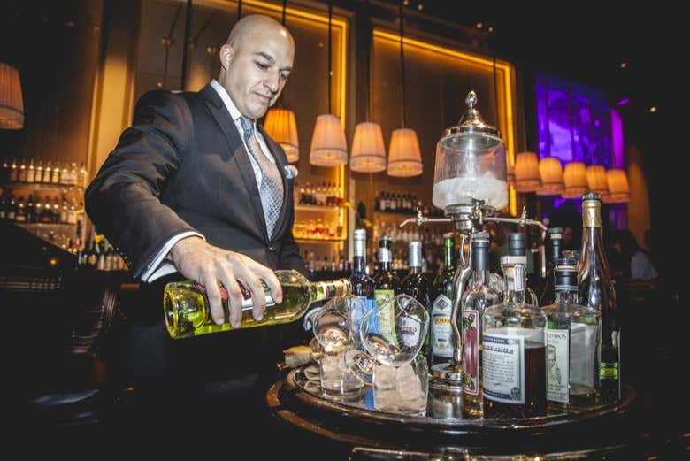 Barman en un local de lujo de Las Vegas