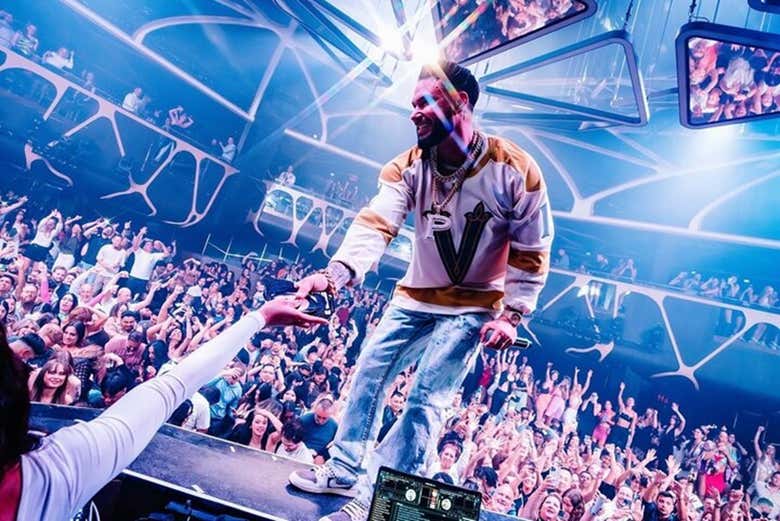 Tendréis incluida la entrada a un night club de Las Vegas