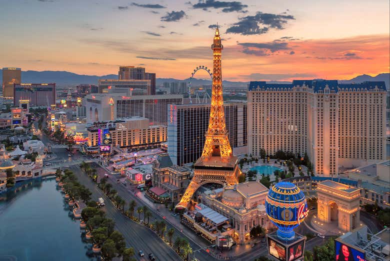 Entrada a la Torre Eiffel del hotel Paris Las Vegas