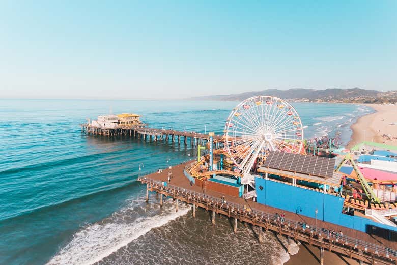 Vista aérea do píer de Santa Monica