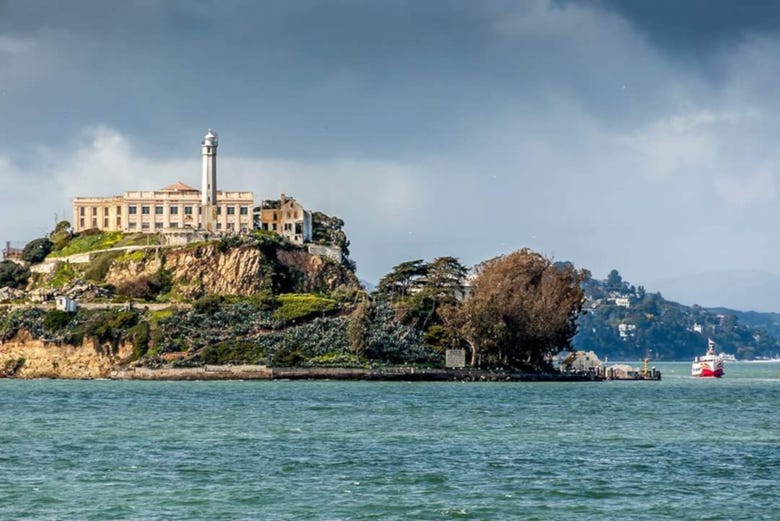 Isla de Alcatraz vista desde el barco