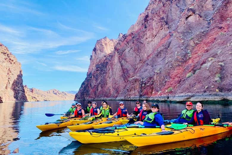Remando en kayak