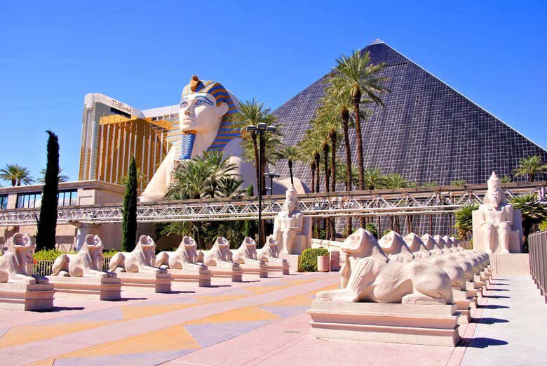 Hotel Luxor