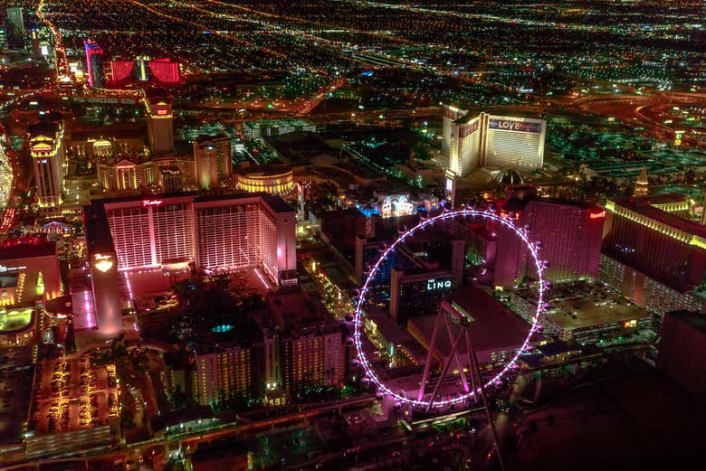 Cae la noche sobre Las Vegas