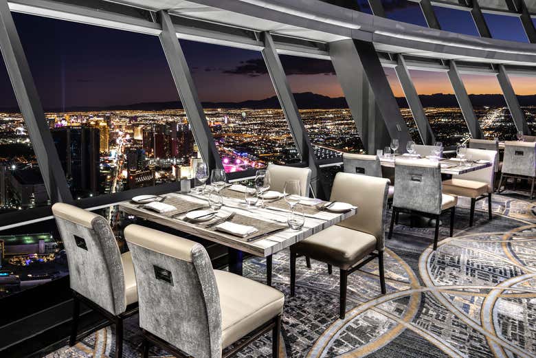 Restaurante do The Strat Observation Deck
