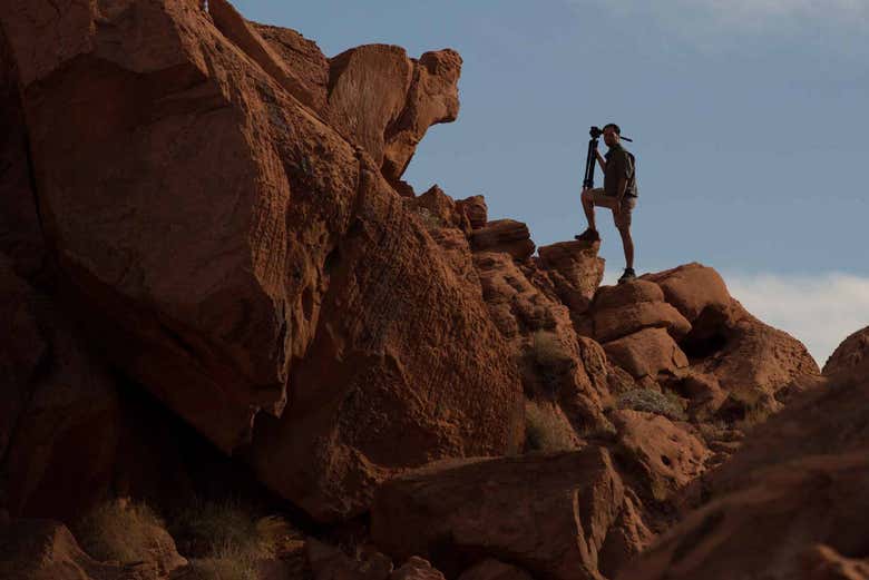 Un turista en el Valle del fuego
