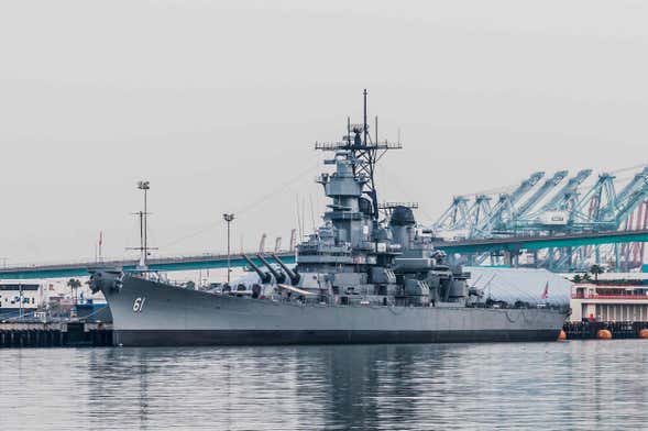 Battleship Uss Iowa Museum Parking