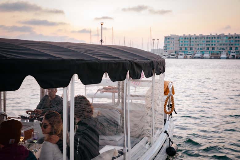 Viajaremos en un cómodo barco