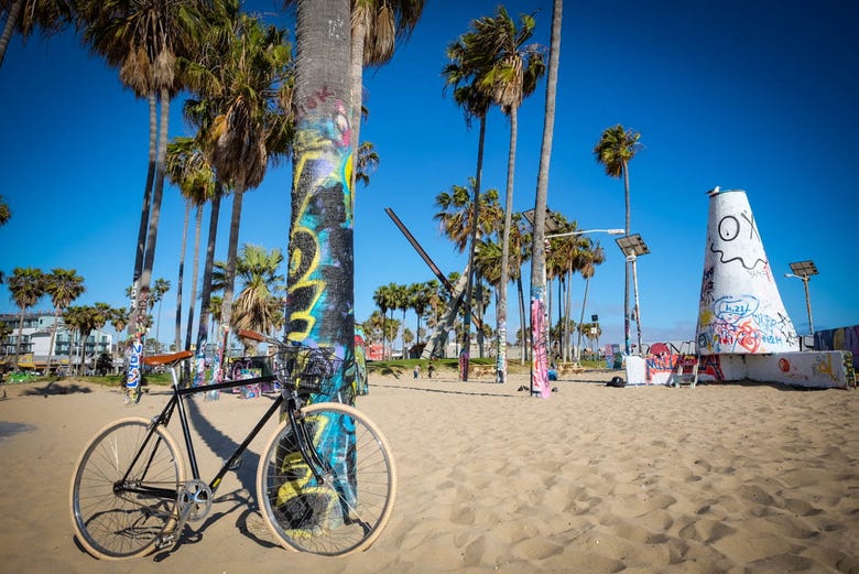 Un vélo sur Venice Beach