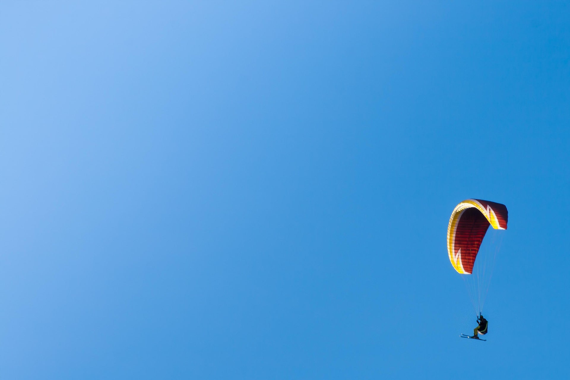 Paragliding in Malibu
