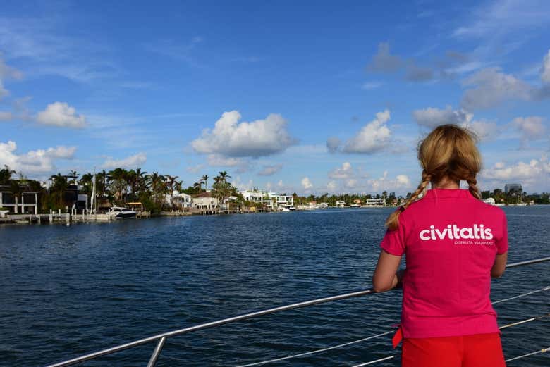 Paseo por la bahía de Miami