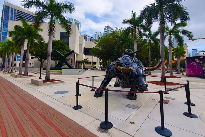 Miami Bull, una de las esculturas más famosas de Miami