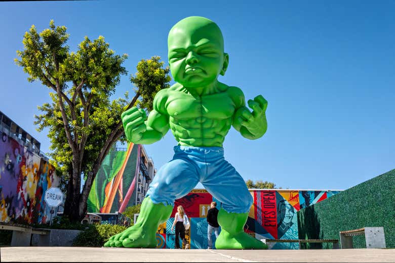 A estátua Temper Tot no Wynwood Walls