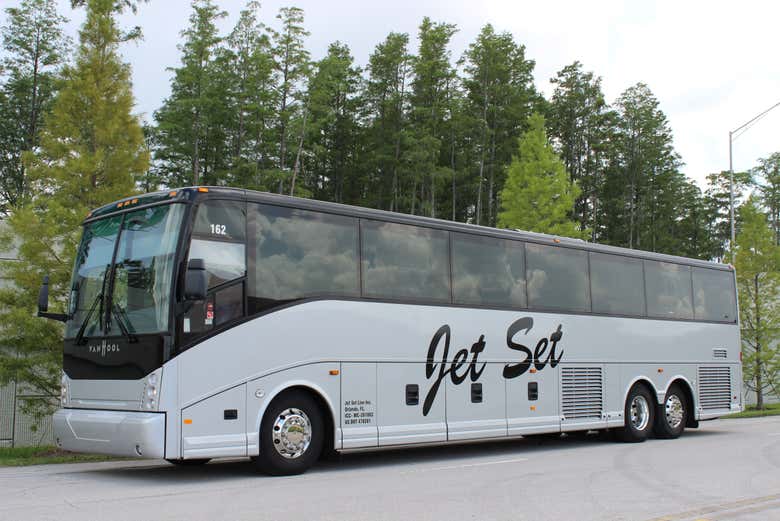 Viajaremos de Miami a Orlando em um ônibus confortável