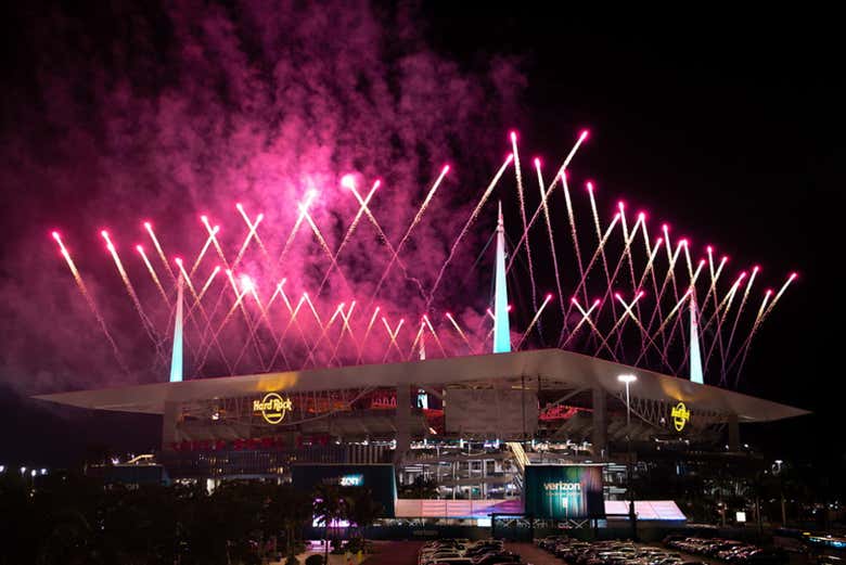 Fuegos artificiales en el Hard Rock Stadium de Miami