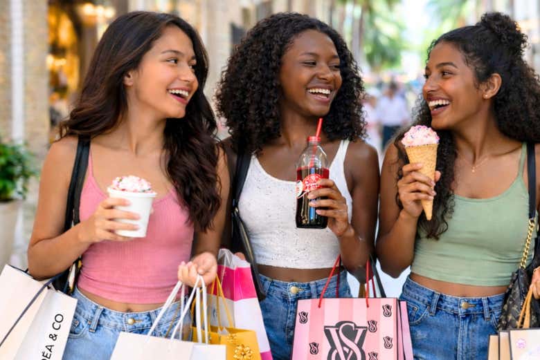 Tomando um sorvete no Sawgrass Mills Mall