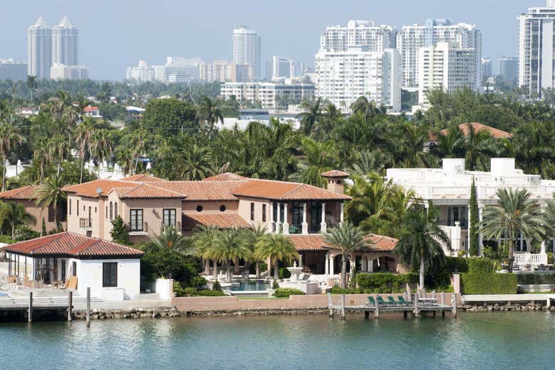 Descubriendo las casas de los famosos
