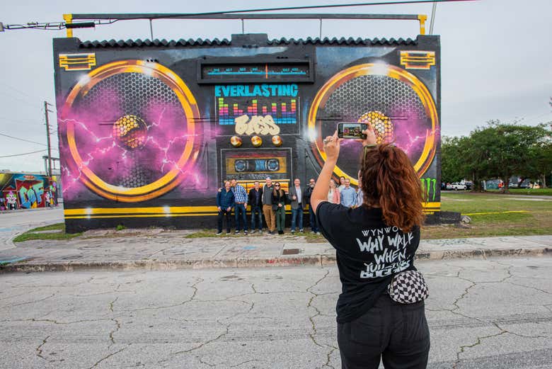 Fotografiando uno de los grandes grafitis