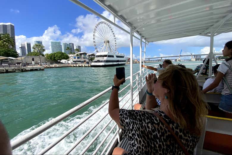 Fotografiando los mejores puntos de Miami desde el barco