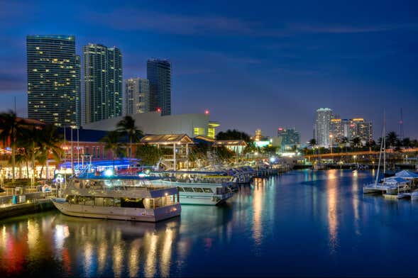 Paseo en barco eléctrico por Miami