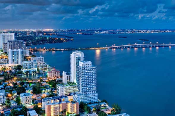 Tour Nocturno En Autobús Descapotable Por Miami Disfruta Miami 