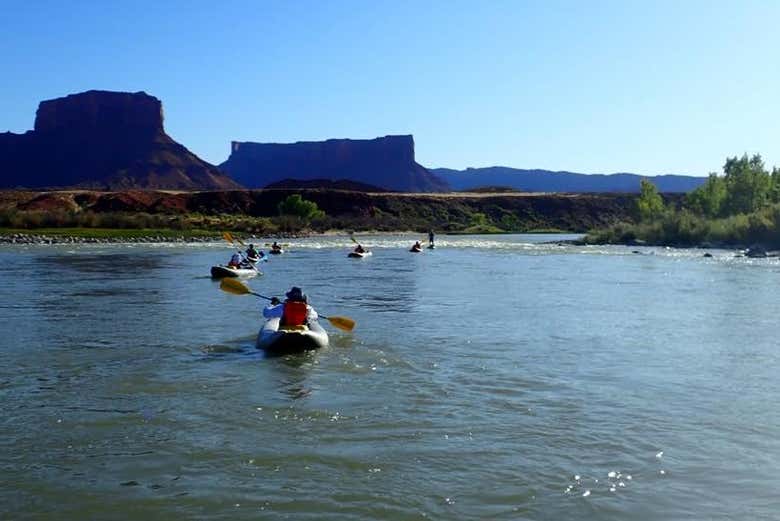 Kayak sur le fleuve Colorado