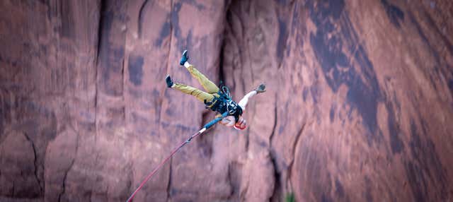 Salto de pêndulo em Moab