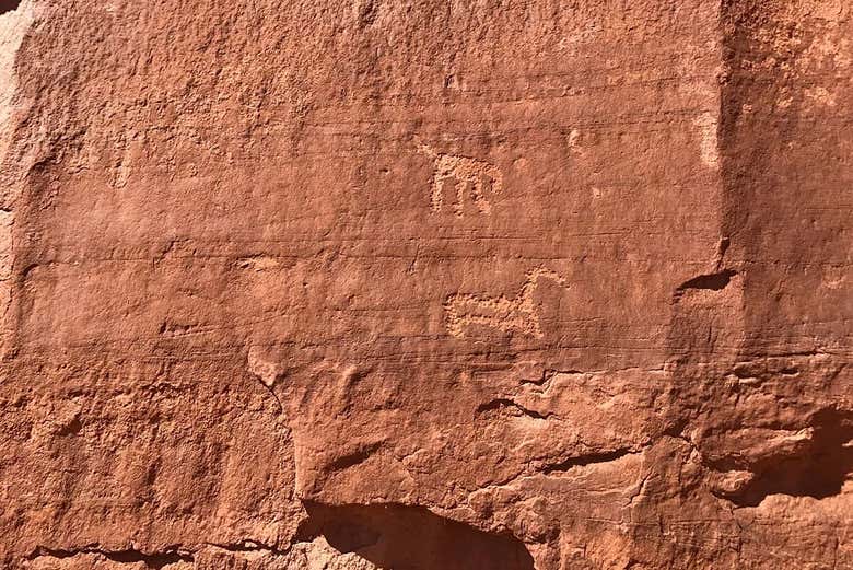 Petróglifos anasazis de Mystery Valley