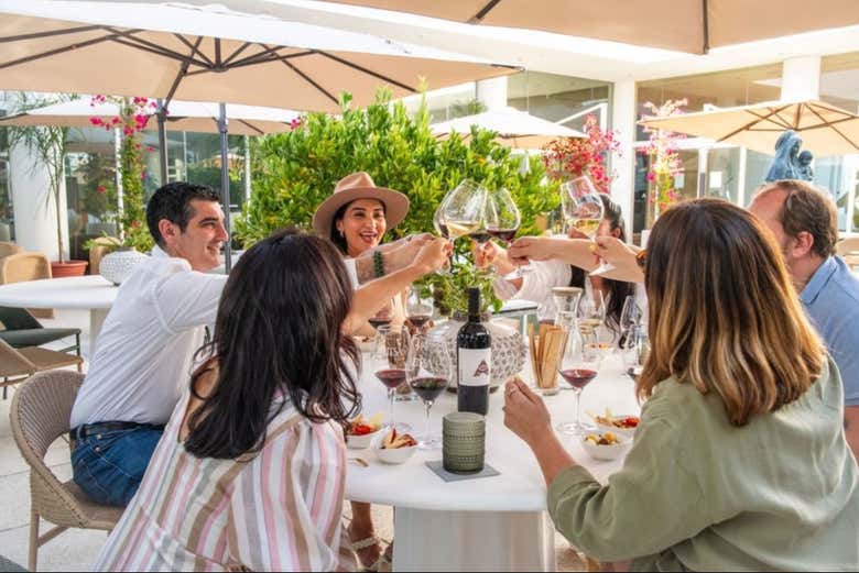 ¡Brindando con vinos Artesa!