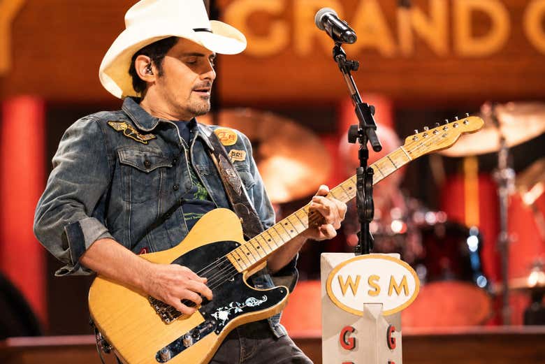 Sentid la pasión de la guitarra y la música en vivo