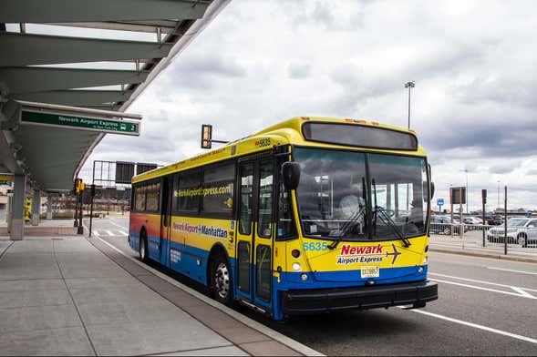 Autobús entre el Aeropuerto de Newark y Nueva York