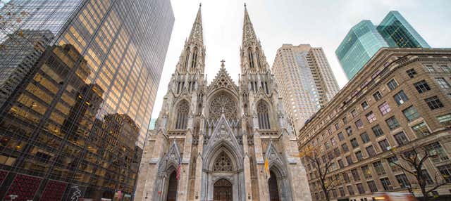 Entrada a la catedral de San Patricio con audioguía
