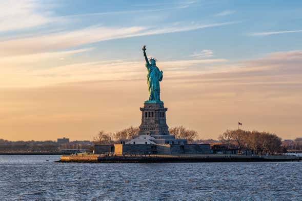 Ferry a la Estatua de la Libertad y Ellis Island con audioguía