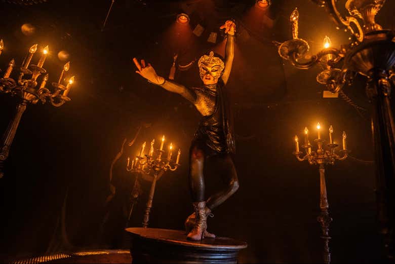 Admirad la elegancia del ballet en la sombra de la ópera