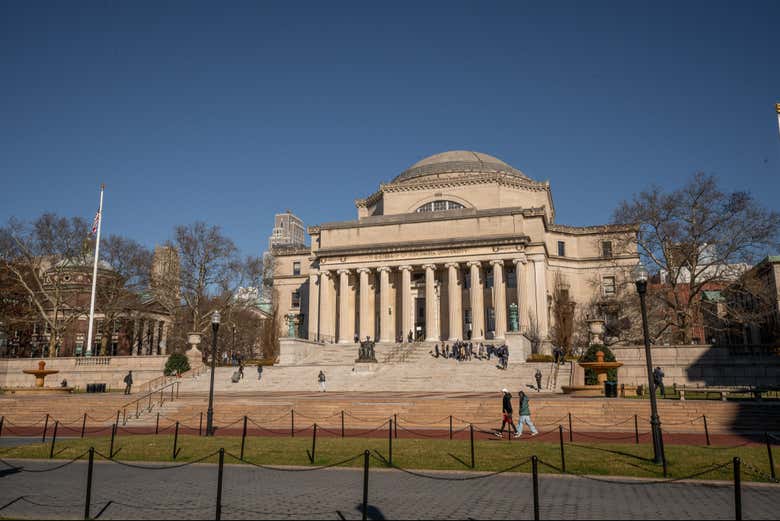 Pasaremos junto al campus de la Universidad de Columbia