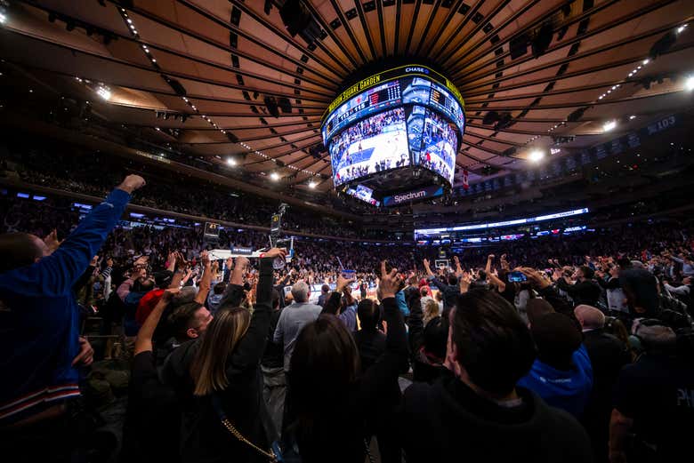 Disfrutando de un partido de los Knicks