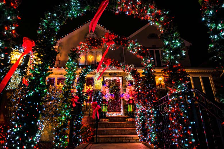 L'ingresso a una casa di Dyker Heights