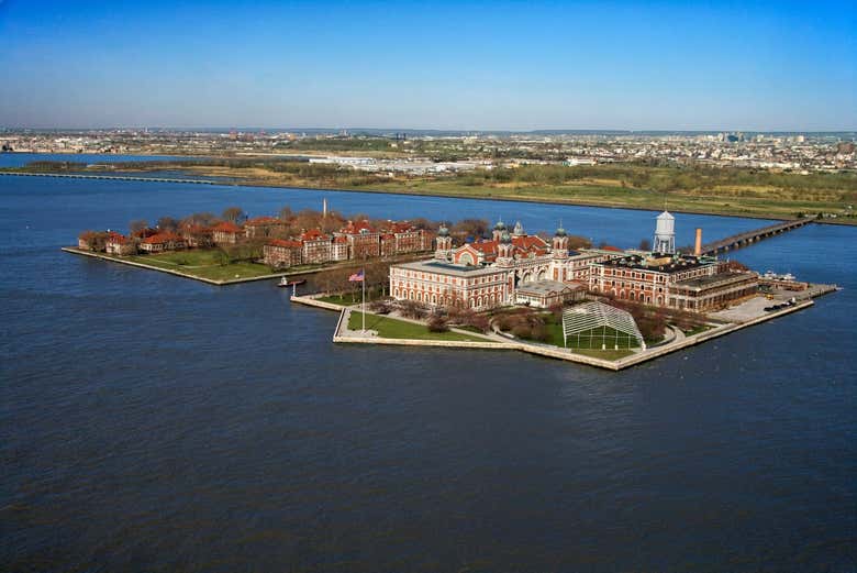 Vista aerea su Ellis Island