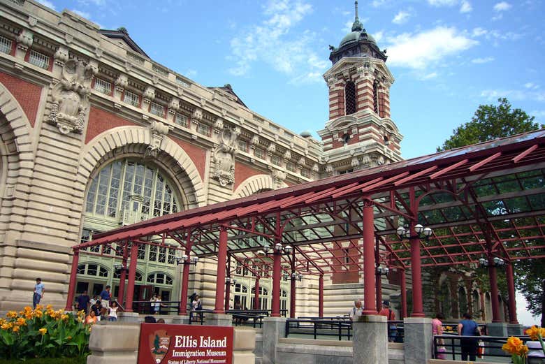 Entrada al Museo de la Inmigración de Ellis Island 