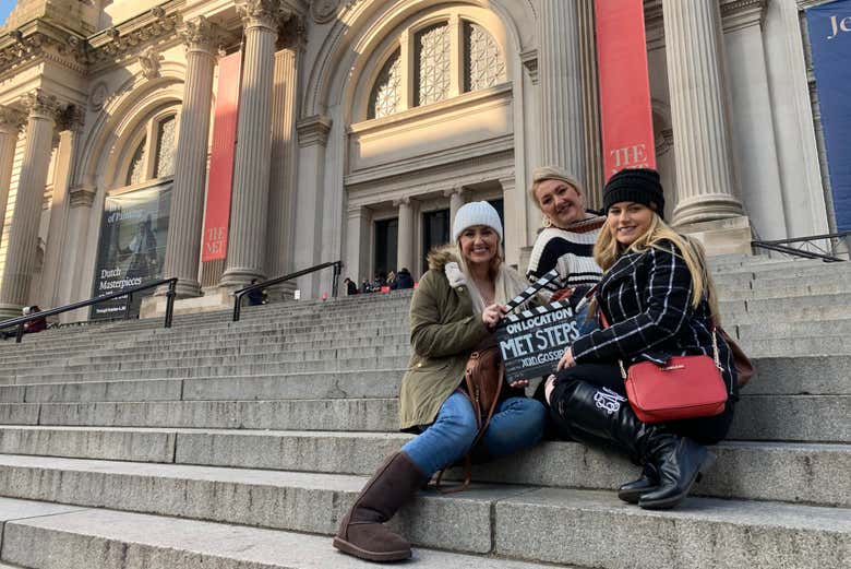Take photos at the iconic Met steps