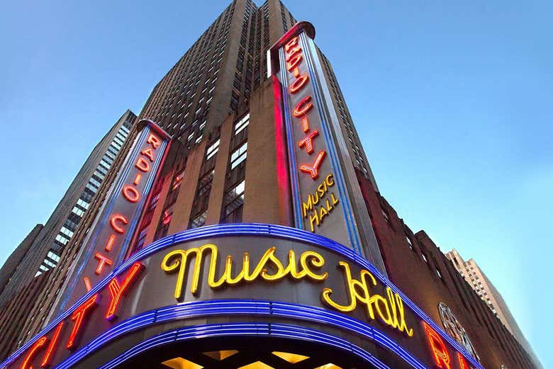 radio city music hall tour precio